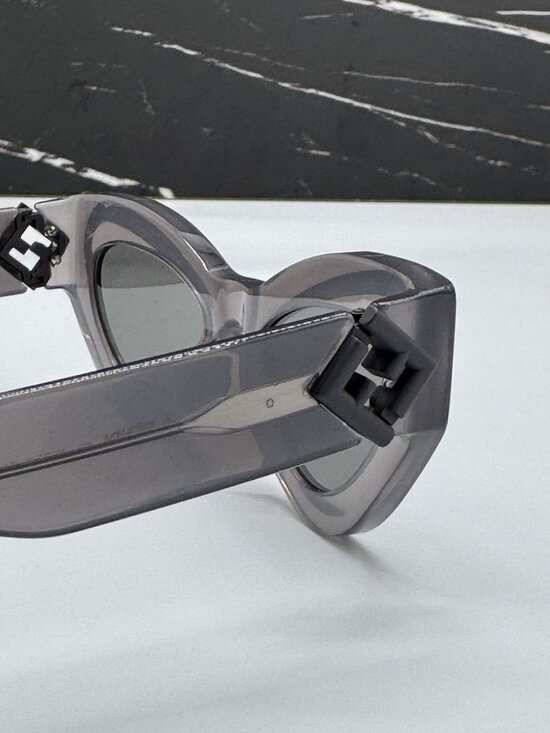 NEW FENDI FE40146I 20A SUNGLASSES GRAY WOMEN EYEWEAR FENDI main image 10